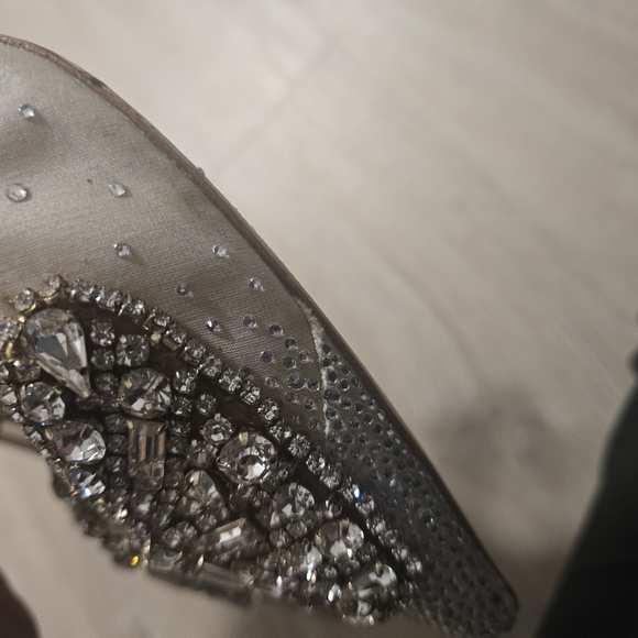 Badgley Mischka Quintana Crystal Embellished Pointed Toe Pump (Women) size 8 1/2 - Picture 5 of 9